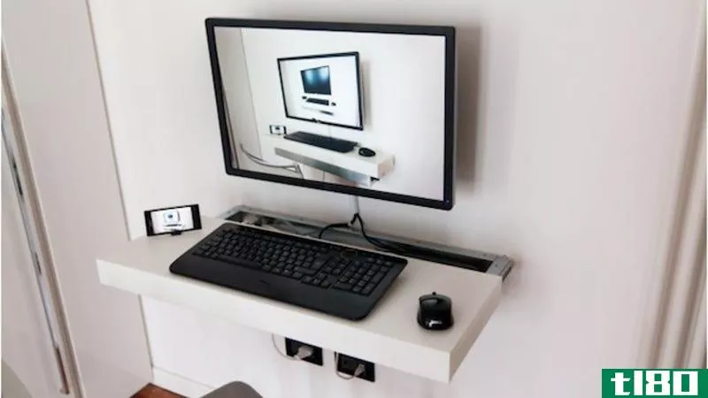 Illustration for article titled This DIY Floating Desk Saves Space, Slides Out When It&#39;s Time to Work