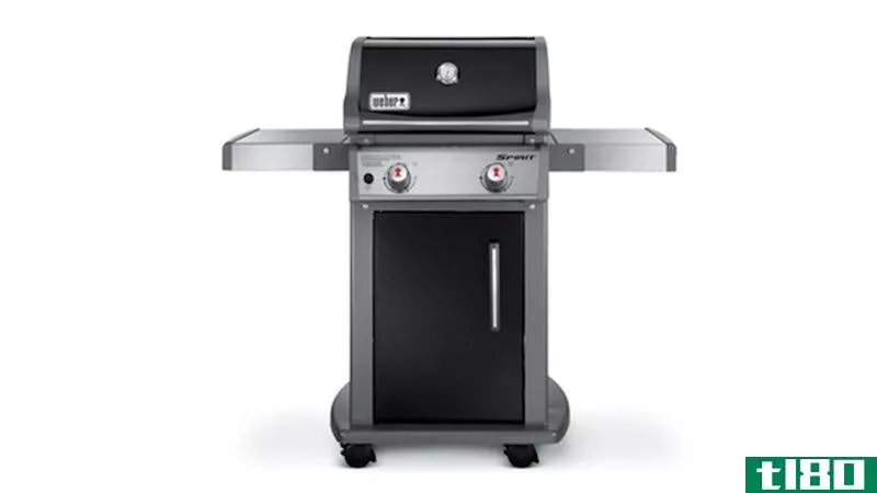 Illustration for article titled The Weber Spirit E-210 Is the Grill You Want for Memorial Day Weekend