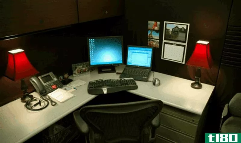 Illustration for article titled How Can I Make My Cubicle More Comfortable and Less Boring?