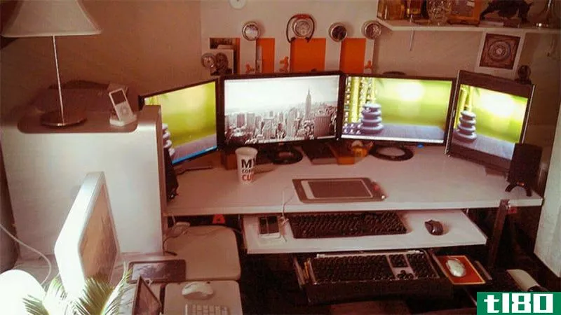 Illustration for article titled The Dual-OS, Multi-Monitor Workspace
