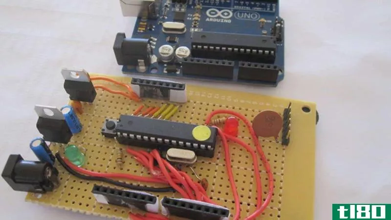 把你自己的arduino板组装起来（买一个的一半价格）