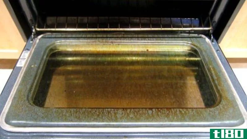 停止使用烤箱的自动清洁功能：它弊大于利