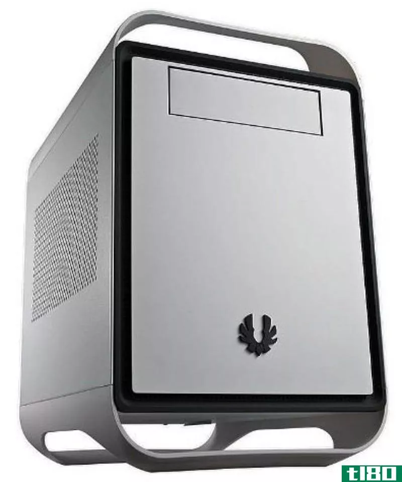 Illustration for article titled Give the Gift of a Custom Mac with These Hackintosh Builds
