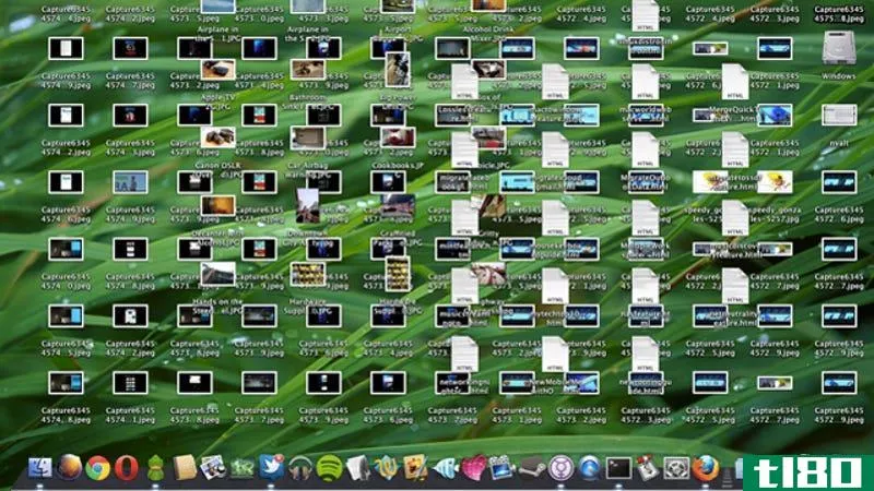 Illustration for article titled An Overly Cluttered Desktop Can Seriously Slow Down Your Mac—Clean it Up for a Noticeable Speed Boost