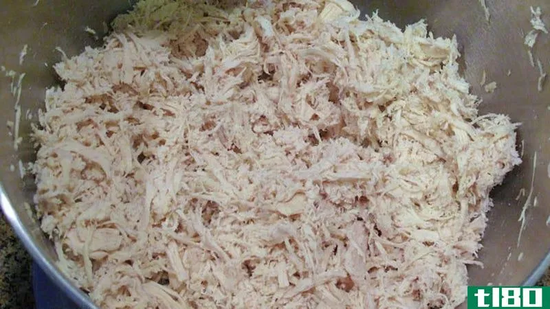 Illustration for article titled Make Perfect, Restaurant-Style Shredded Chicken in Your Mixer