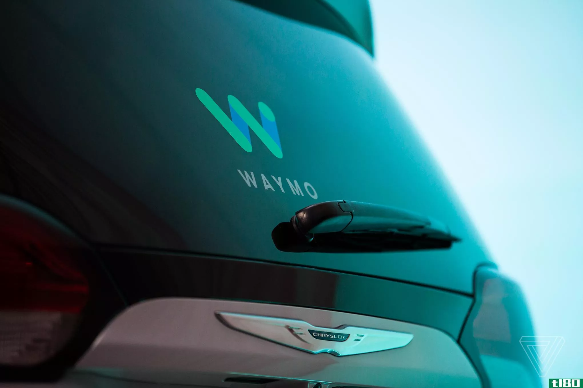 谷歌剥离waymo专利更柔软的自动驾驶汽车，以保护行人