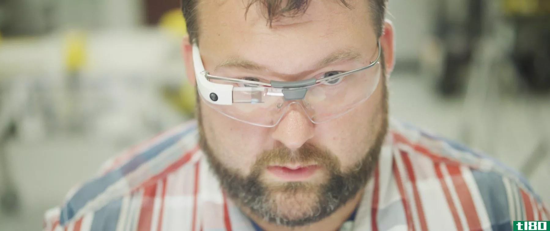 谷歌眼镜（googleglass）在工厂获得了第二次机会，它很可能会留在那里