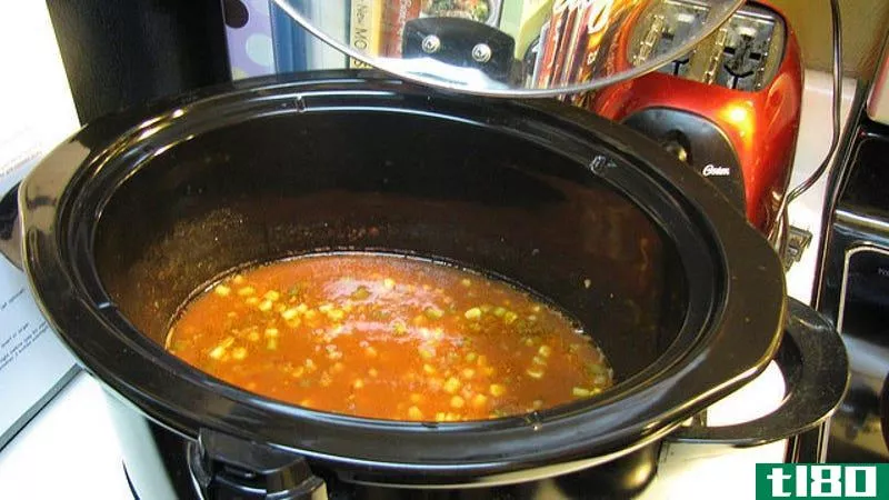 用更少的水在锅里煮更好的汤