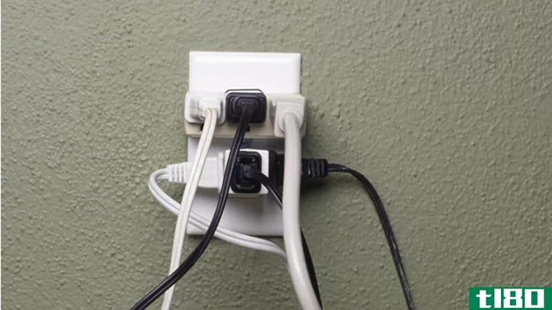 Illustration for article titled Learn the Limits of Your Electrical Outlets to Avoid Fires