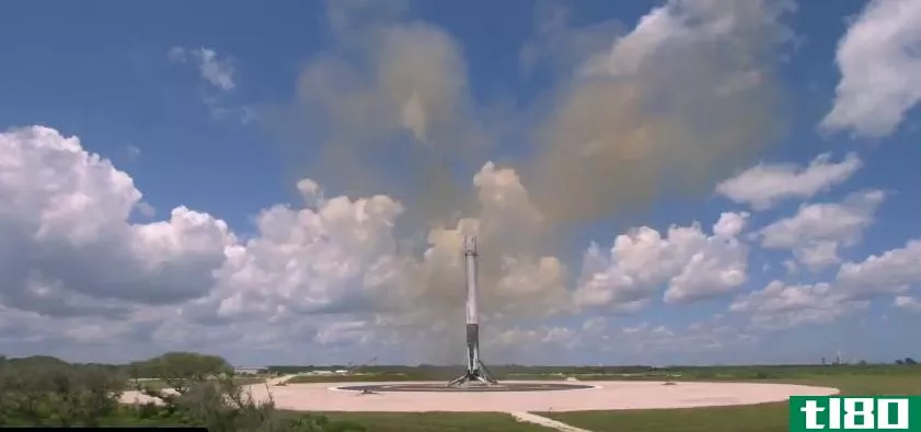 spacex在坚实的地面上降落了另一枚falcon 9火箭