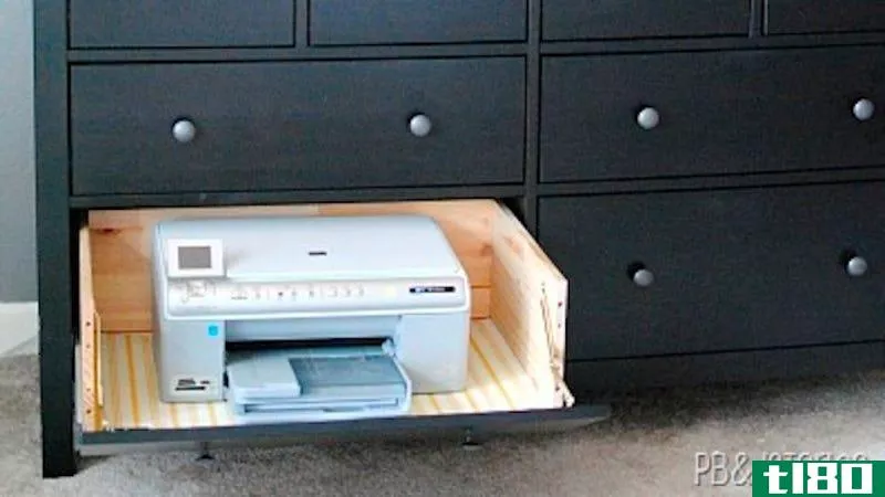 修改一个橱柜抽屉，让您的打印机可用，但藏起来，看不见