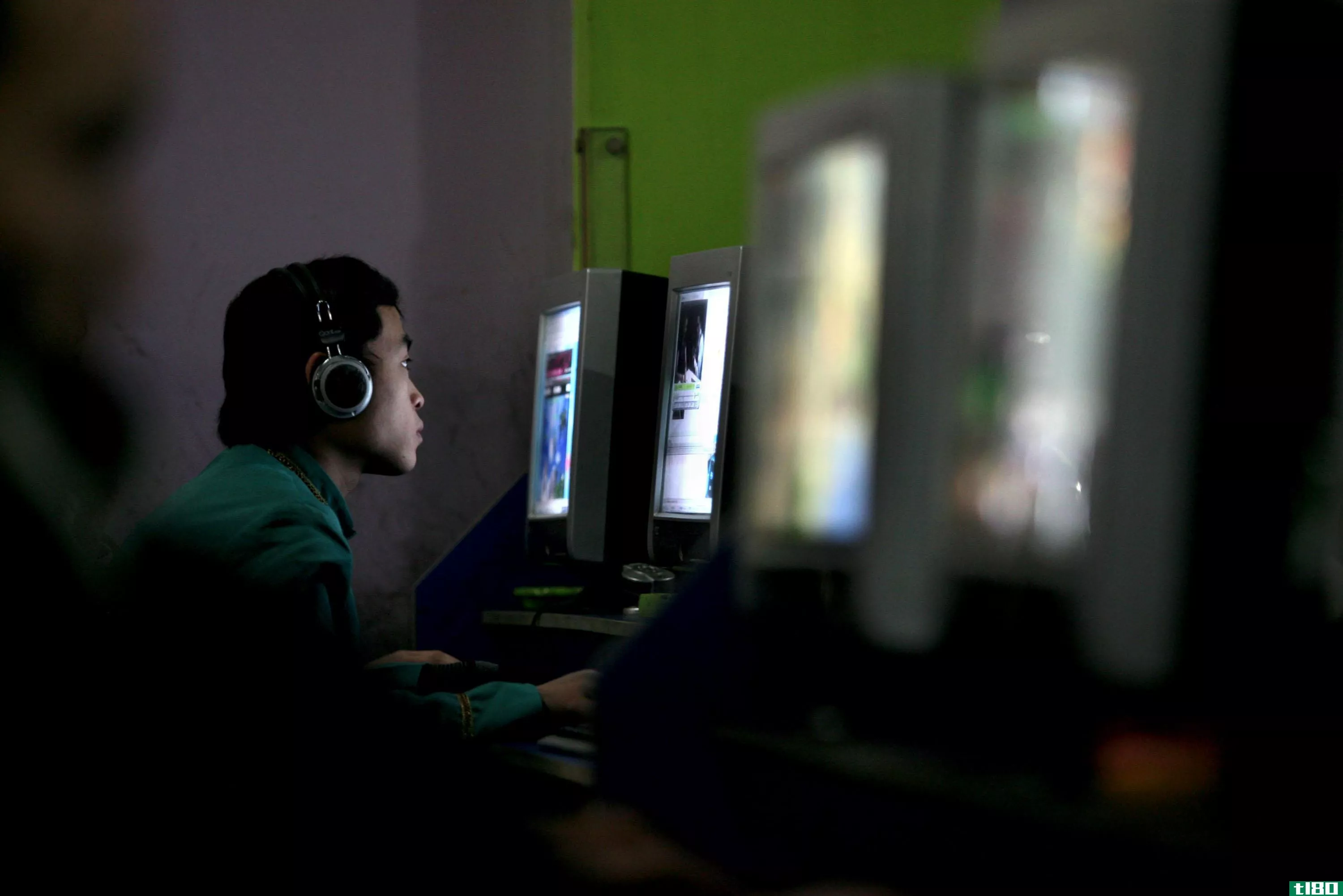 中国正迫使互联网公司终止网络匿名