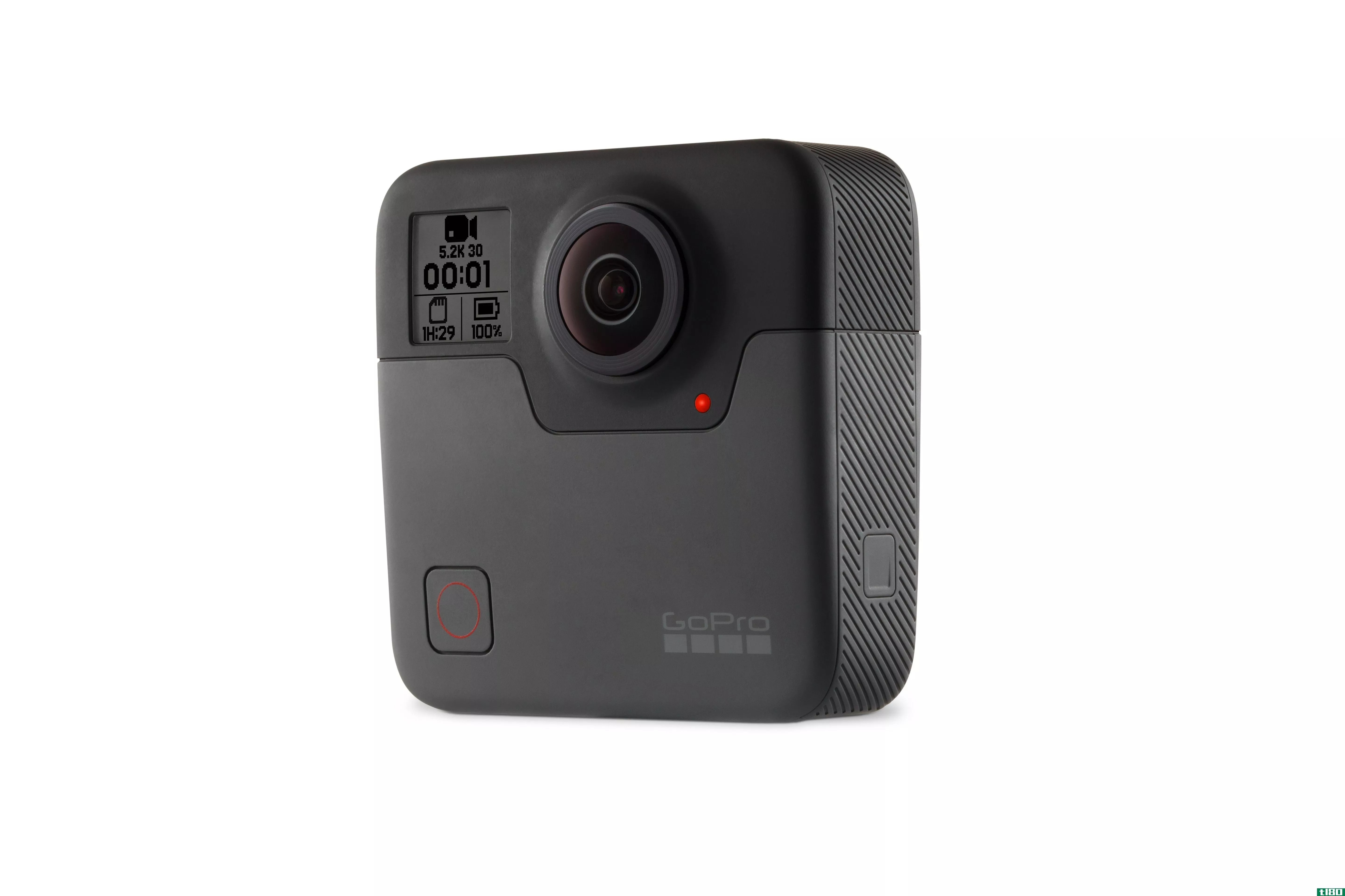 gopro的fusion 360相机售价699美元，11月发货