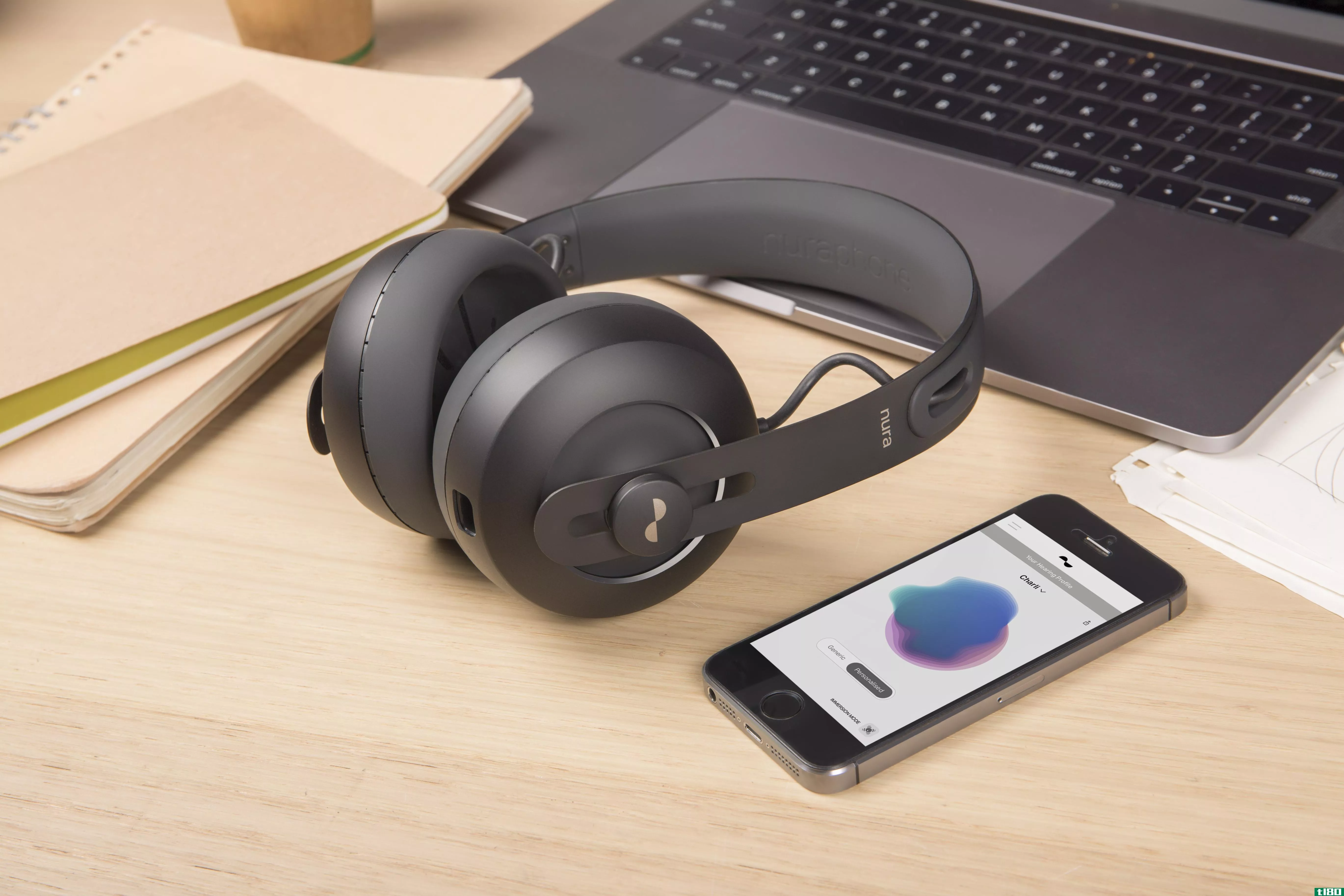 努拉终于准备好出货的kickstarter耳机，正确的听力
