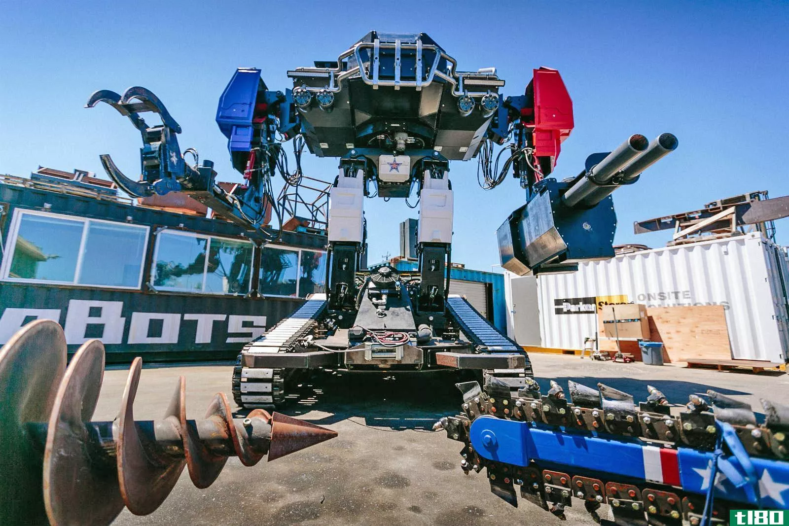 巨型机器人搏击组织者称下一步是巨型机器人搏击联盟