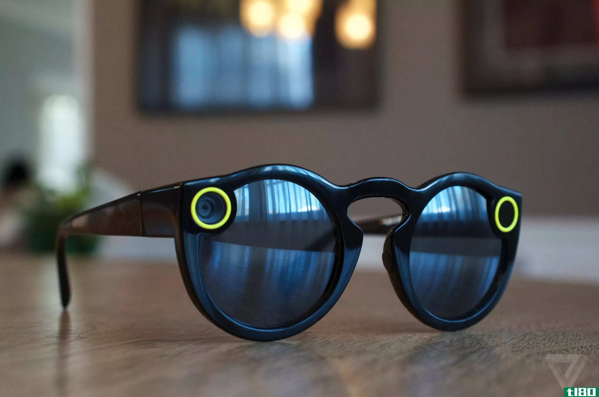 snap在未售出的眼镜上损失了近4000万美元