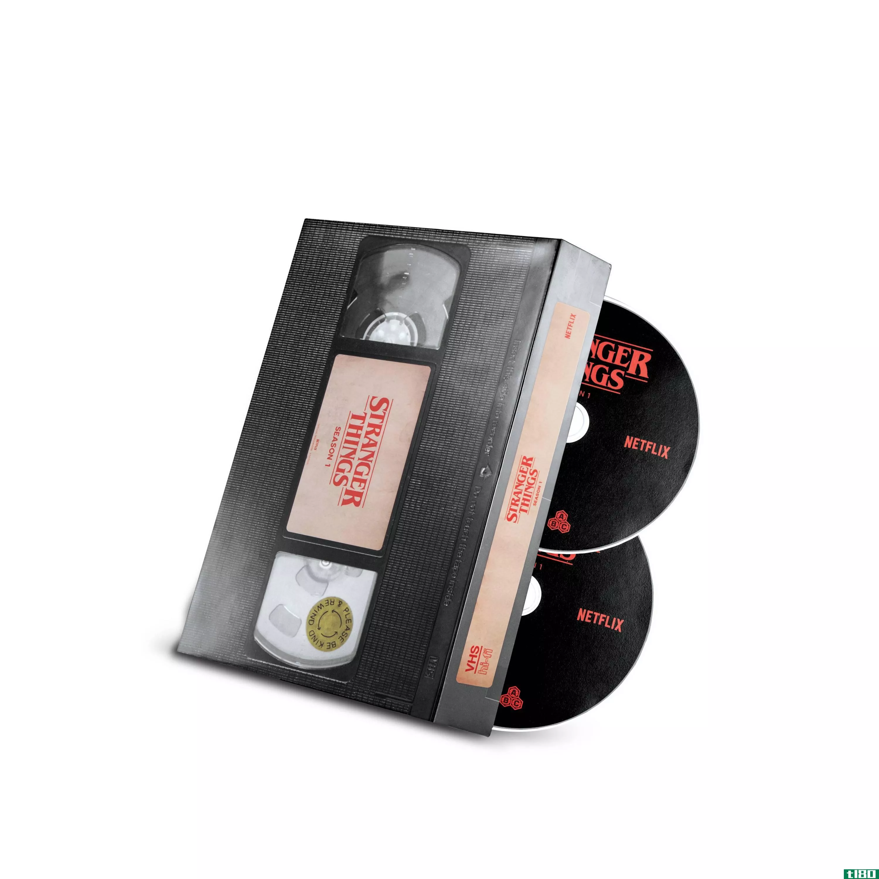 这个奇怪的东西dvd看起来像一个旧的录像带