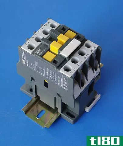 Difference Between Contactors and Relays - Contactor