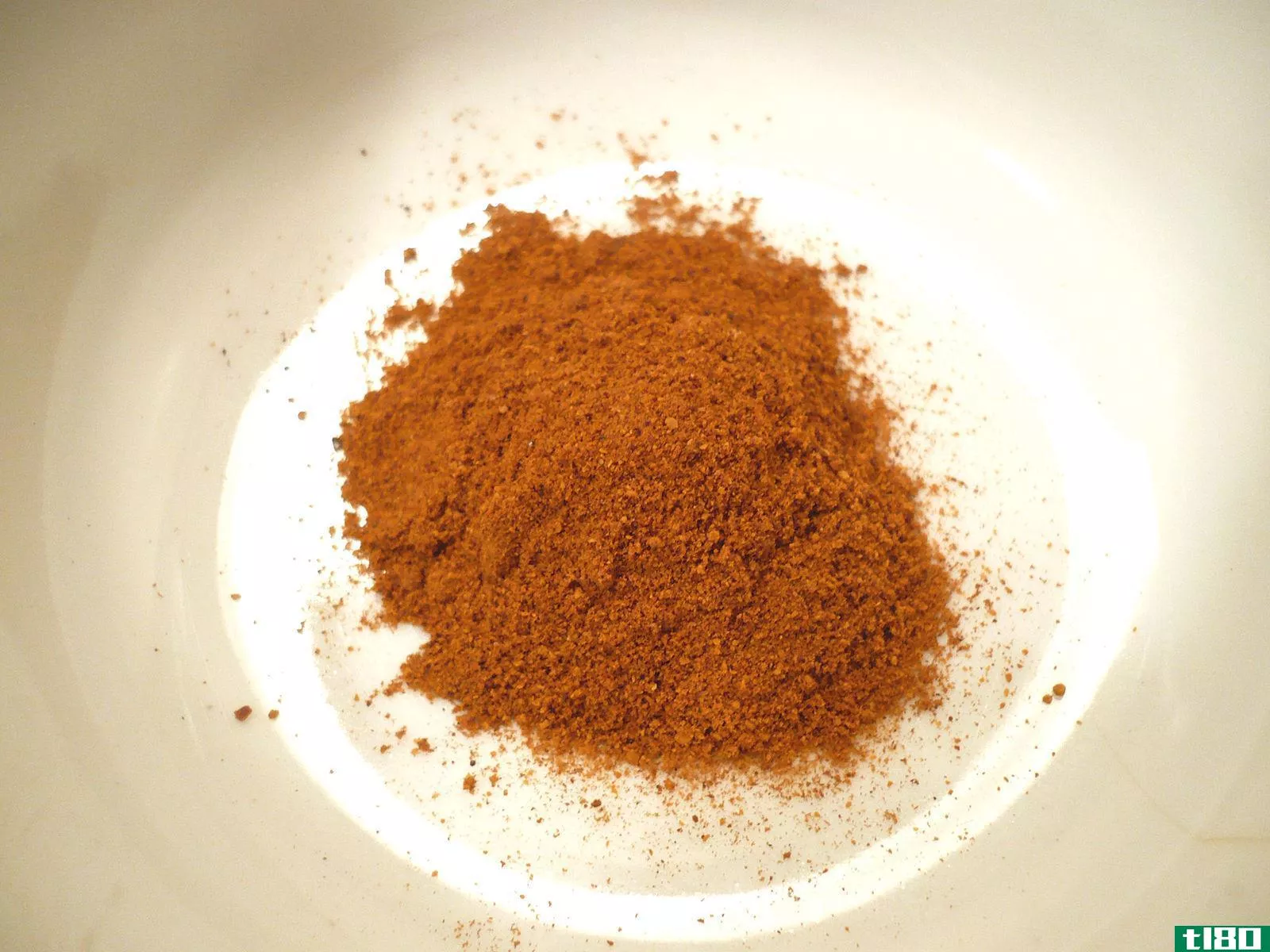 五香辣椒粉(chili powder)和安可辣椒粉(ancho chili powder)的区别