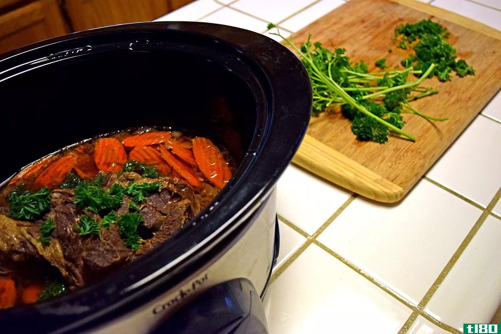 锅烤(pot roast)和焖牛肉(beef stew)的区别