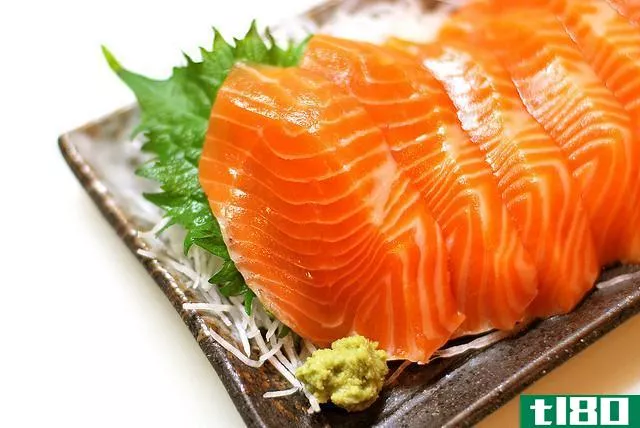 尼吉里(nigiri)和生鱼片(sashimi)的区别