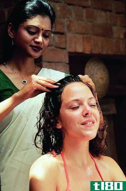 什么是印度式头部按摩(indian head massage)